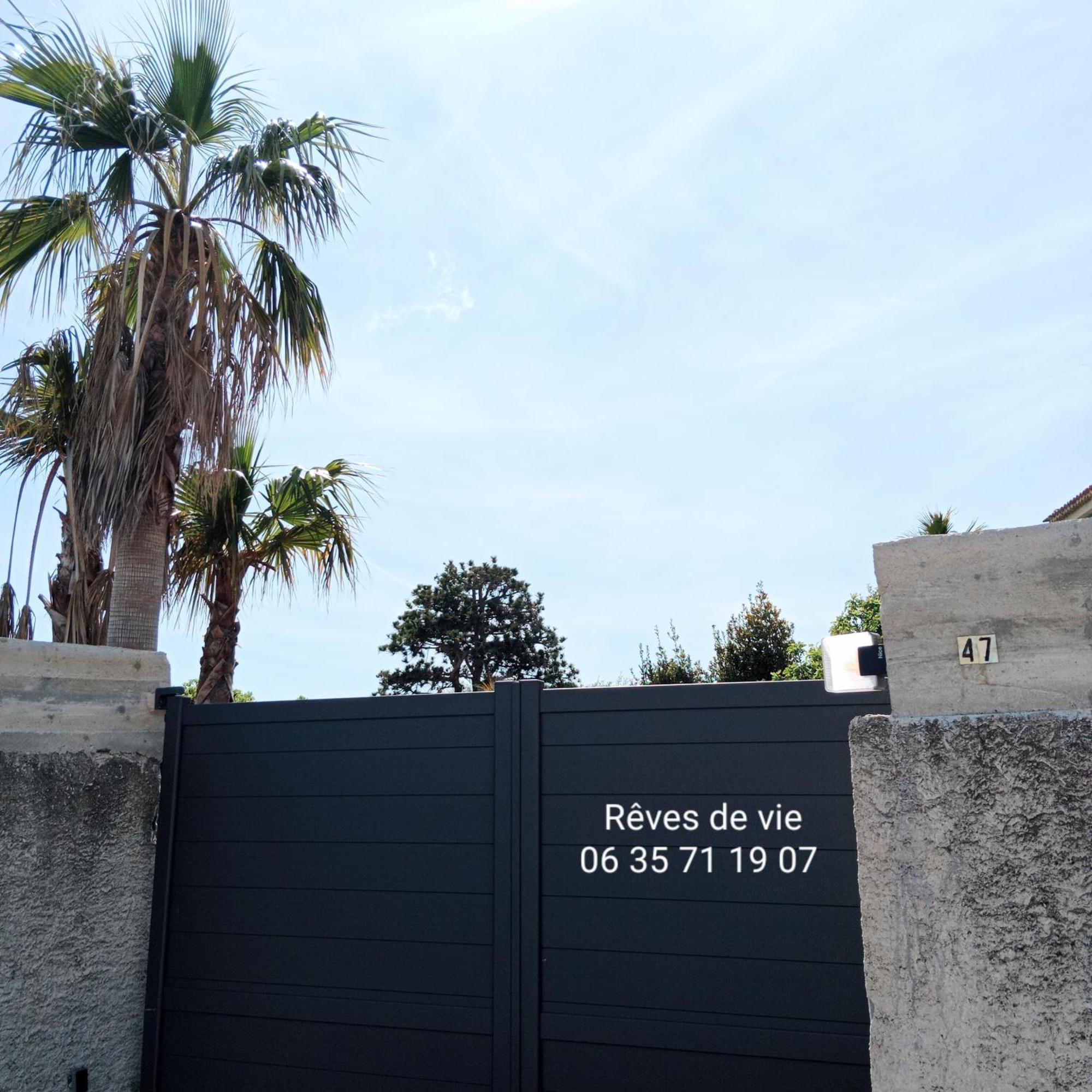 Reves De Vie Studio Morgiou Avec Terrasse Et Parking Prive Cassis Bilik gambar